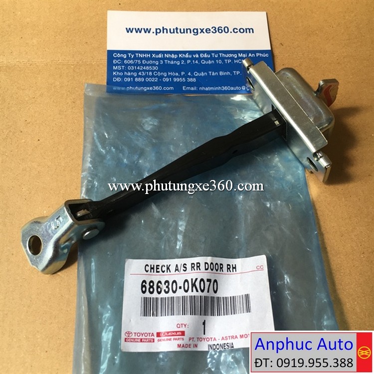 han-che-cua-sau-phai-Toyota-Fortuner-68630-0K070.JPG